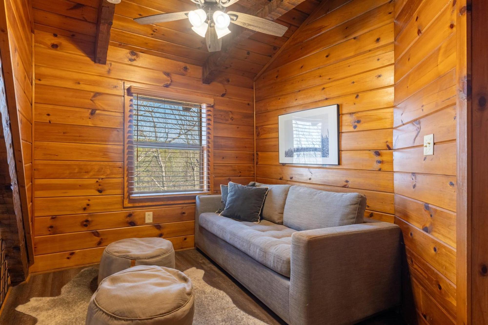 Dudley II By Avantstay Comfortable Cabin W Hot Tub Views 비둘기 포지 외부 사진